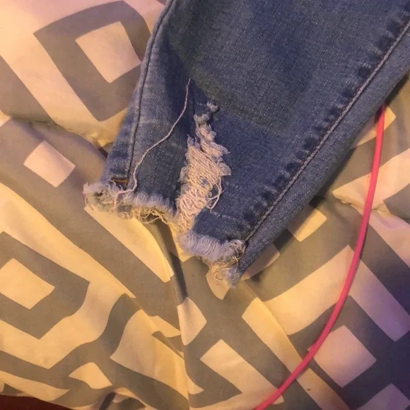 Size small/medium. - Picture 2 of 4